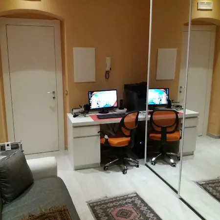 Konukevi Rosy 2*